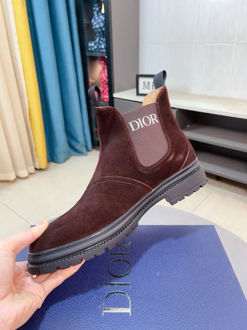 Men's shoes 💰480🌹🌹[Dior] Dior high-top new imported first-layer frosted cowhide ➕Leather lining, designed by European and American masters, perfect shape to create counter quality, solid color raw and wear-resistant outsole, original quality, unique design and beauty, super versatile and very comfortable. High-end without losing taste, fashionable, cold-proof and warm! Absolute focus 38-44 size